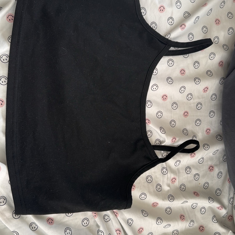 SHEIN Black Cropped Tank Top